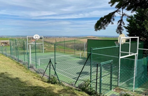 Belbeze-de-Lauragais House | Montillet - Maison piscine, terrain multisport
