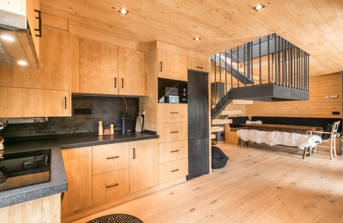 Salardu Apartment | Montpius Stunning modern apartment for 110p in the beautiful town of Salardú