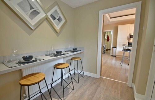 Burnley House | Montrose Heights - 4Bed - 4Bath -Central Burnley