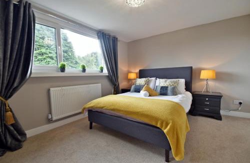 Burnley House | Montrose Heights - 4Bed - 4Bath - Central Burnley