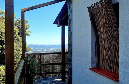 Sant Pere de Vilamajor Apartment | Montseny Natural Park Forest Studio with spectacular valley and coastal views