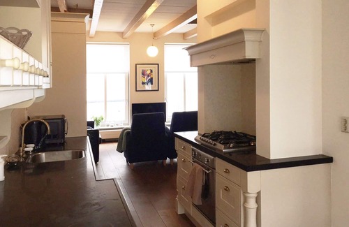 Vlissingen Apartment | Monumental building in the heart of Vlissingen close to the sea, boulevard and restaurants.