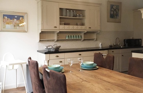 Vlissingen Apartment | Monumental building in the heart of Vlissingen close to the sea, boulevard and restaurants.