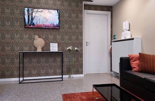 Monza House | Monza City Rooms & Studios