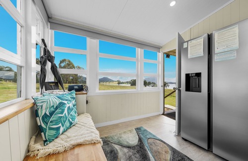 Moogerah House | Moogerah Lake House #6 Cottage