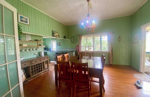 Moogerah House | Moogerah Valley Homestead - Country Home On Beautiful Lake Moogerah Pet-Friendly