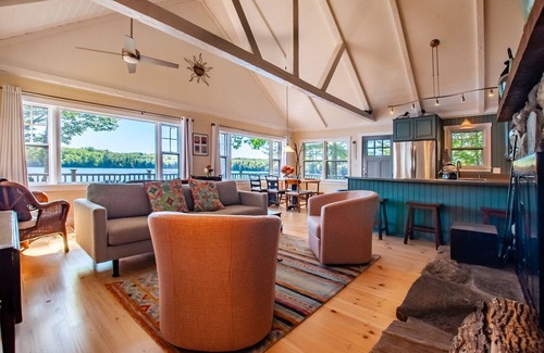 Hope Cottage | MOONDANCE COTTAGE - Town of Hope - Lermond Pond