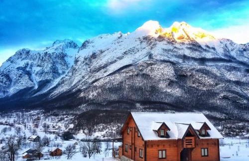 Vusanje Hotel | Moonlight House