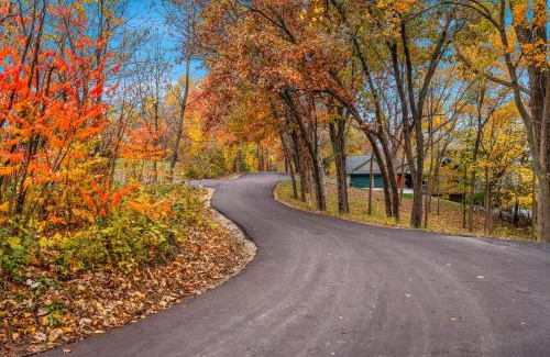 De Soto House | Moonlight Ridge sleeps 8 hot tub