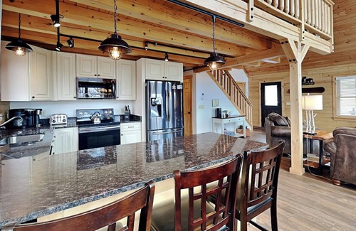 McHenry Cottage | Moonlight Ridge