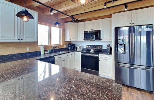 McHenry Cottage | Moonlight Ridge
