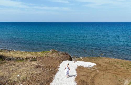 Pachyammos Villa | Moonlight Villas Boutique Seaside Retreat for Groups