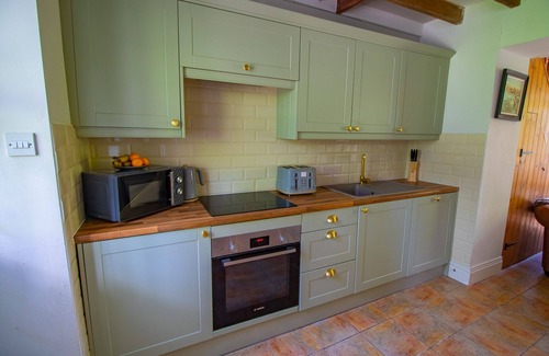 Pickering Cottage | Moor View - sleeps 4 guests in 2 bedrooms