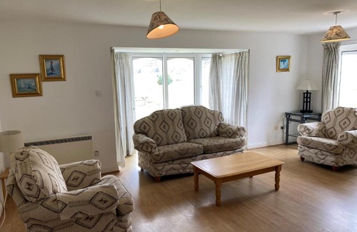 Kilkee House | Moore Bay Holiday Homes
