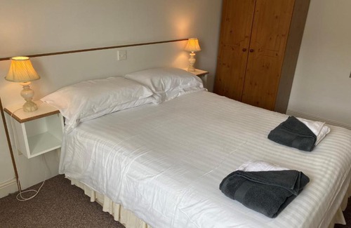 Kilkee House | Moore Bay Holiday Homes