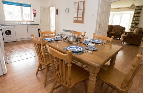 Kilkee House | Moore Bay Holiday Village
