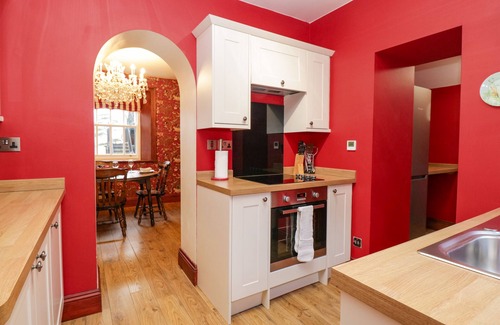 Millom Cottage | MOORE COTTAGE, family friendly, with hot tub in Millom, Cumbria