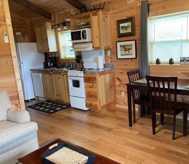 Tryon House | Moore Road Cabin 1 Pet Friendly