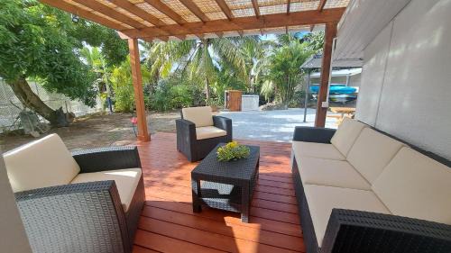 Tiahura House | MOOREA - Fare Manoa Manava