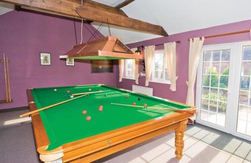 Boston House | Moorhen Cottage - E3750