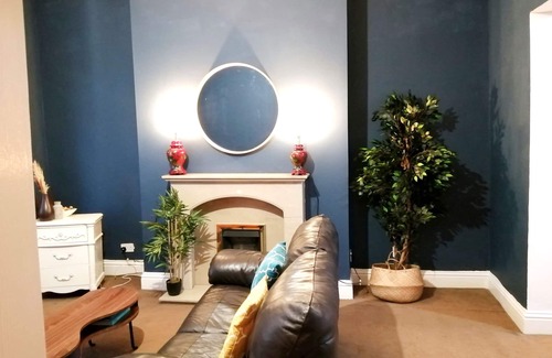 Newcastle-upon-Tyne House | Moors Grand Mansion in Gateshead for Large Groups