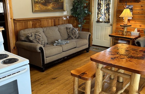 Limestone Cabin | Moose cabin at mystic water resort