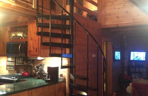 Townshend Cabin | Moose Pond Cabin ~ Enjoy Riding your Snowmobile From the Cabin to Vast Trails