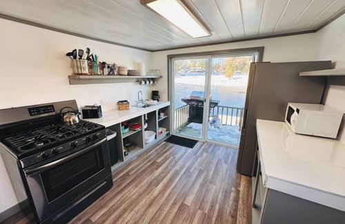 Northeast Somerset Cabin | Moose River Cabin 2 - Firefly