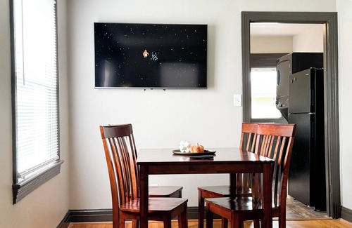 Gallatin House | More Space than Hotel - King Bed/Bunk Bed/Laundry - 29mi to Nashville