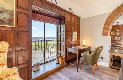 Llansantffraed House | Morlais