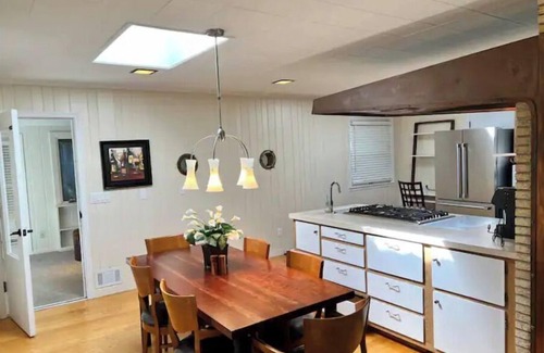 Linden Hills House | Morningside mid century near restaurants & lakes