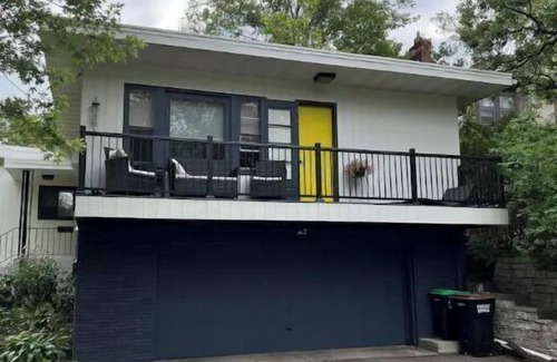 Linden Hills House | Morningside mid century near restaurants & lakes