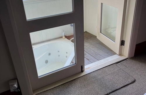 Hastings House | Mornington on St Georges