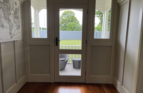Hastings House | Mornington on St Georges