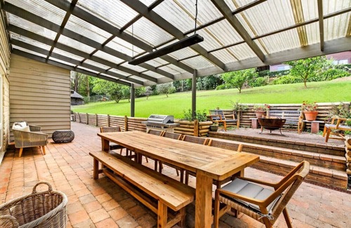 Holgate House | Moroccan Acreage|Heated Pool w Slide|Play Barn