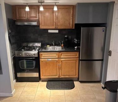 Morris Park Apartment | Morris Park area(very close to Jacobi Hospital