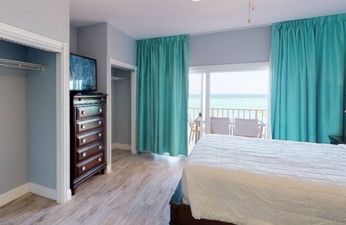 Colliers Bay Resort | Morritt's Grand
