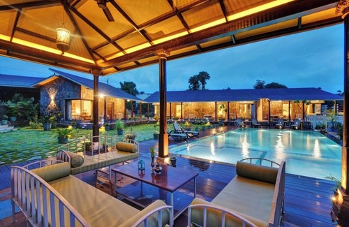 Udaipur District Villa | Mosaic Villa, Udaipur by Ebony Stays – 5BHK Villa with Pool & Mountain Views