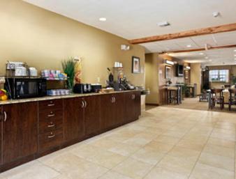 Breaux Bridge Hotel | Motel 6 Breaux Bridge, LA