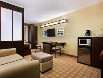 Breaux Bridge Hotel | Motel 6 Breaux Bridge, LA