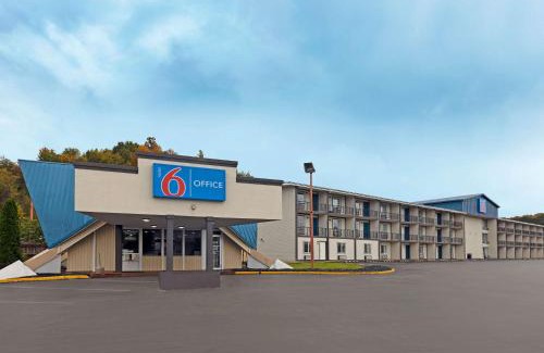 Woodbine Hotel | Motel 6 Corbin KY