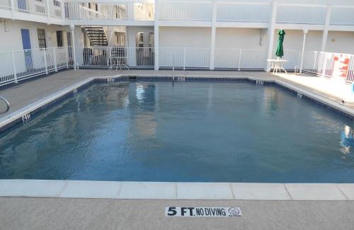 Garland Hotel | Motel 6-Garland, TX - Northeast Dallas