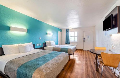 Georgetown Hotel | Motel 6-Georgetown, TX