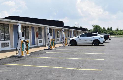Athol Springs Hotel | Motel 6-Hamburg, NY