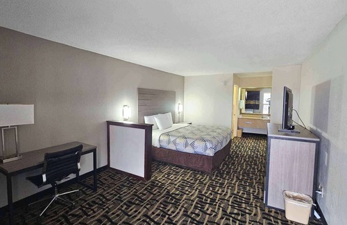 Litchfield Hotel | Motel 6 Litchfield, IL