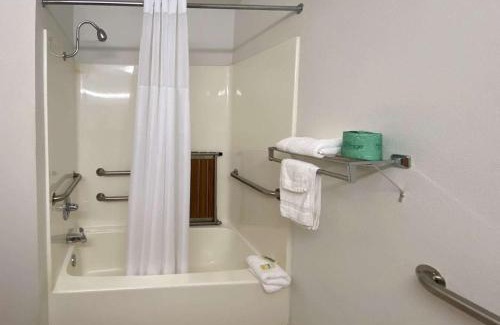 McAlester Hotel | Motel 6 McAlester OK - South