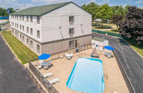 Milan Hotel | Motel 6-Milan, OH - Sandusky