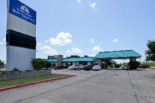 Port Lavaca Hotel | Motel 6 Port Lavaca, TX
