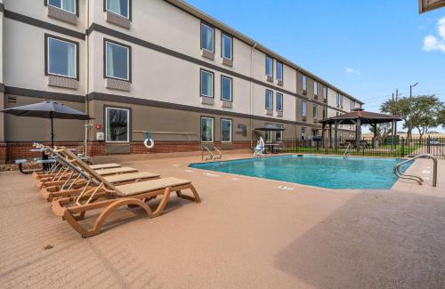 Rosenberg Hotel | Motel 6-Rosenberg, TX