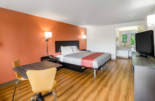 Salem Hotel | Motel 6 Salem, VA